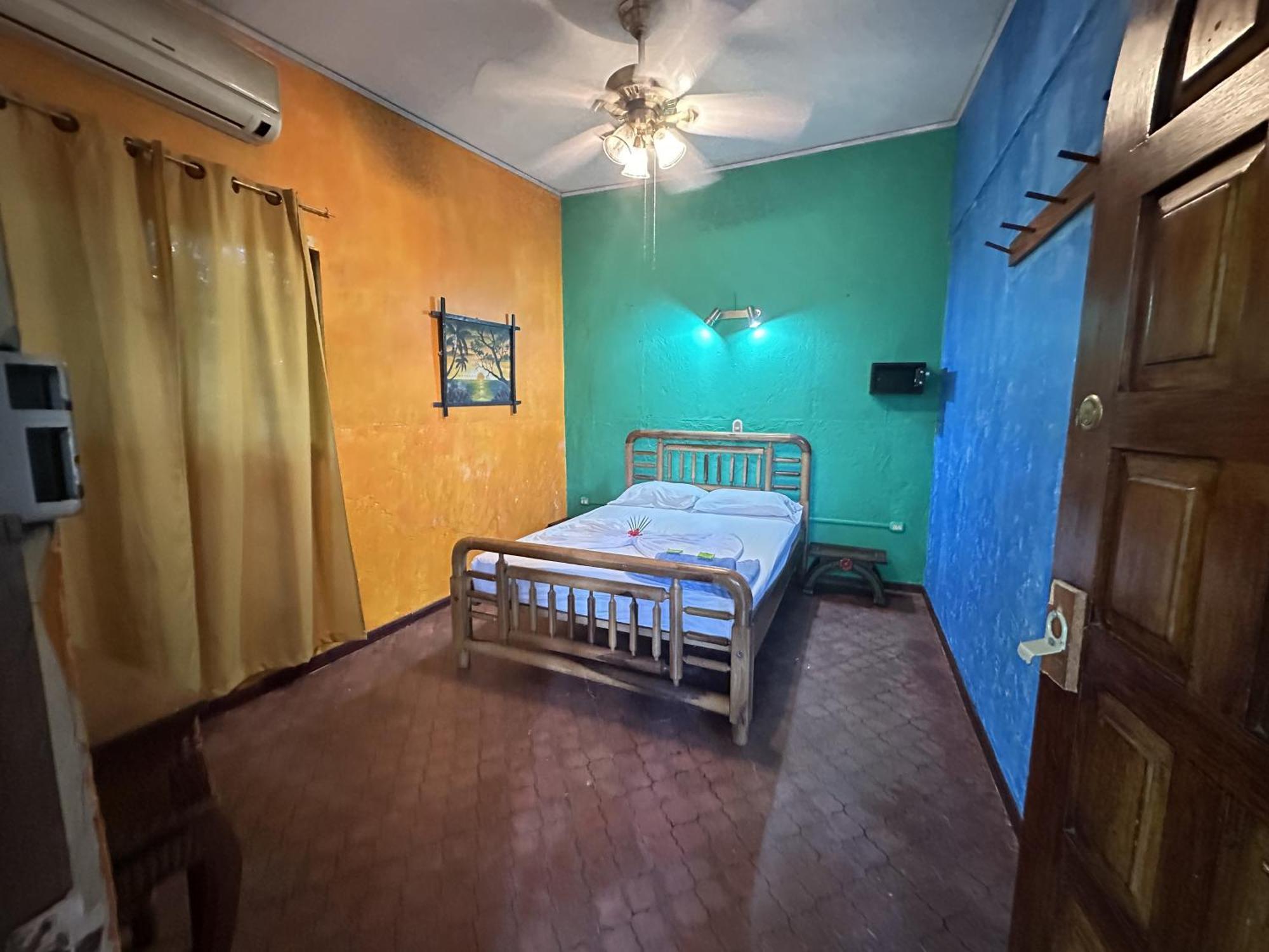 Chosa Manglar Suites & Cabins Пуэрто-Хименес Экстерьер фото