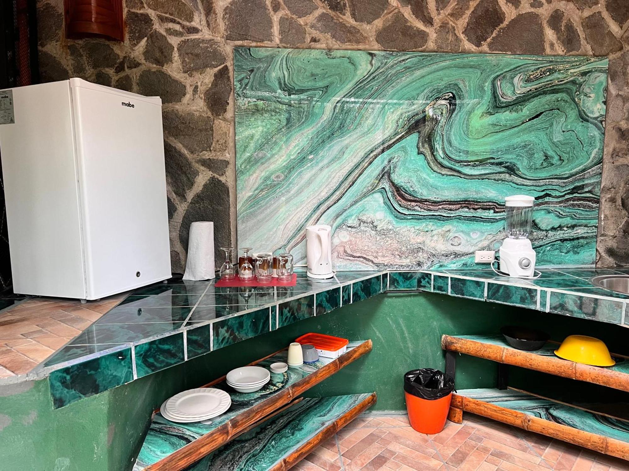 Chosa Manglar Suites & Cabins Пуэрто-Хименес Экстерьер фото